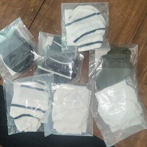 loulou and company mittens - NEW! 7 pair!!